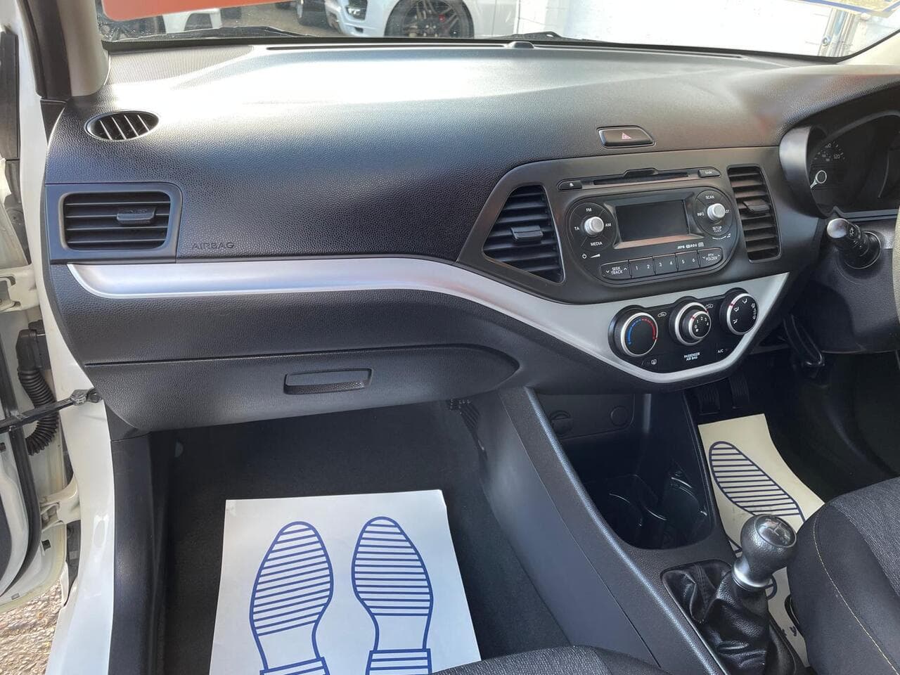Kia Picanto thumbnail 15