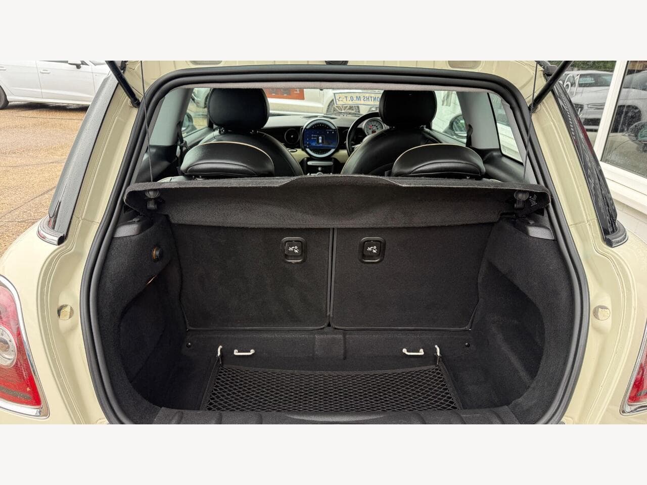 MINI Hatch thumbnail 13