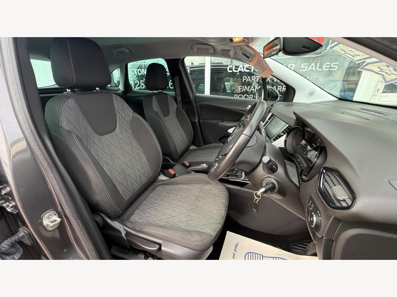 Vauxhall Crossland X thumbnail 10