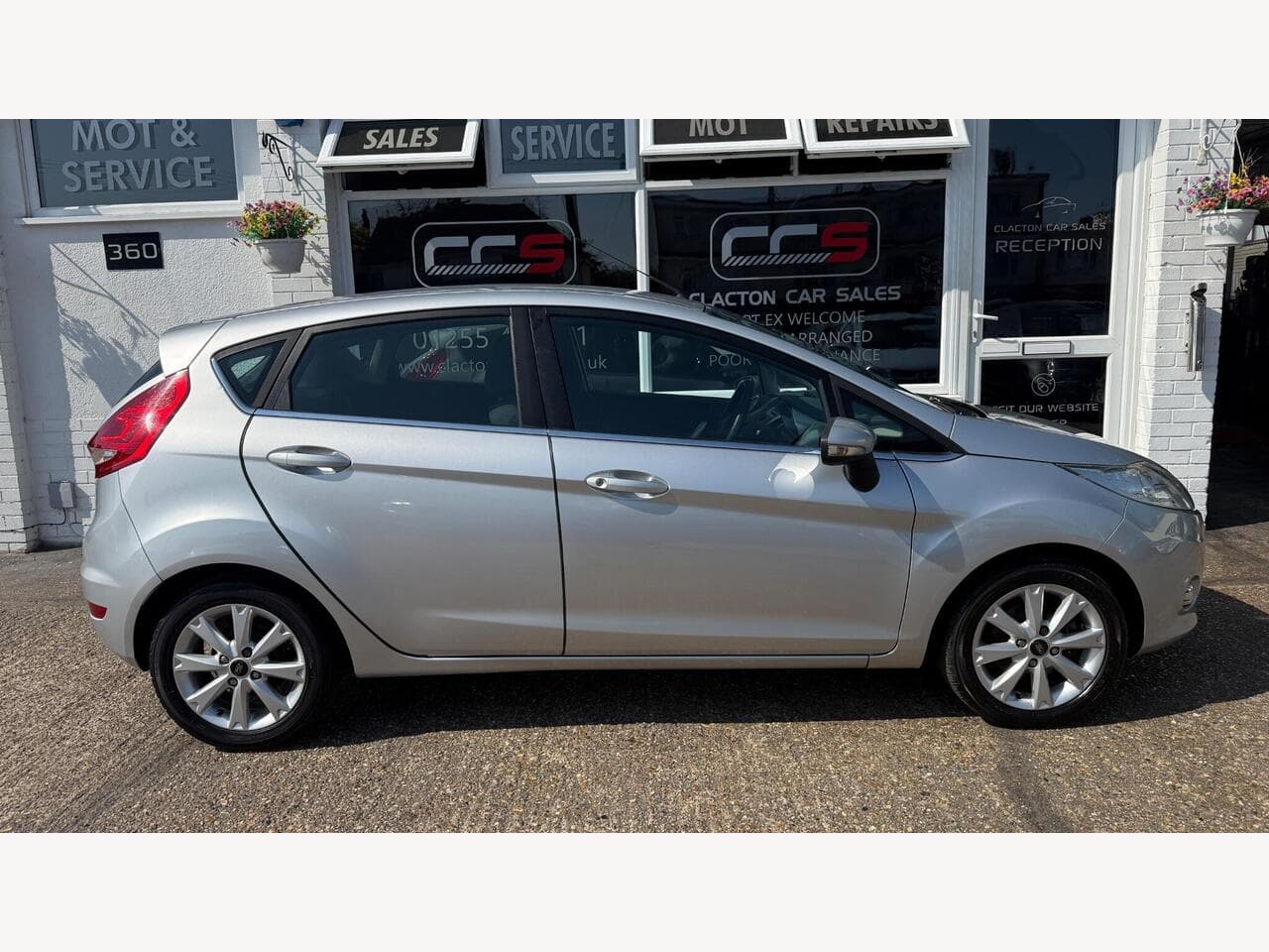 Ford Fiesta thumbnail 8