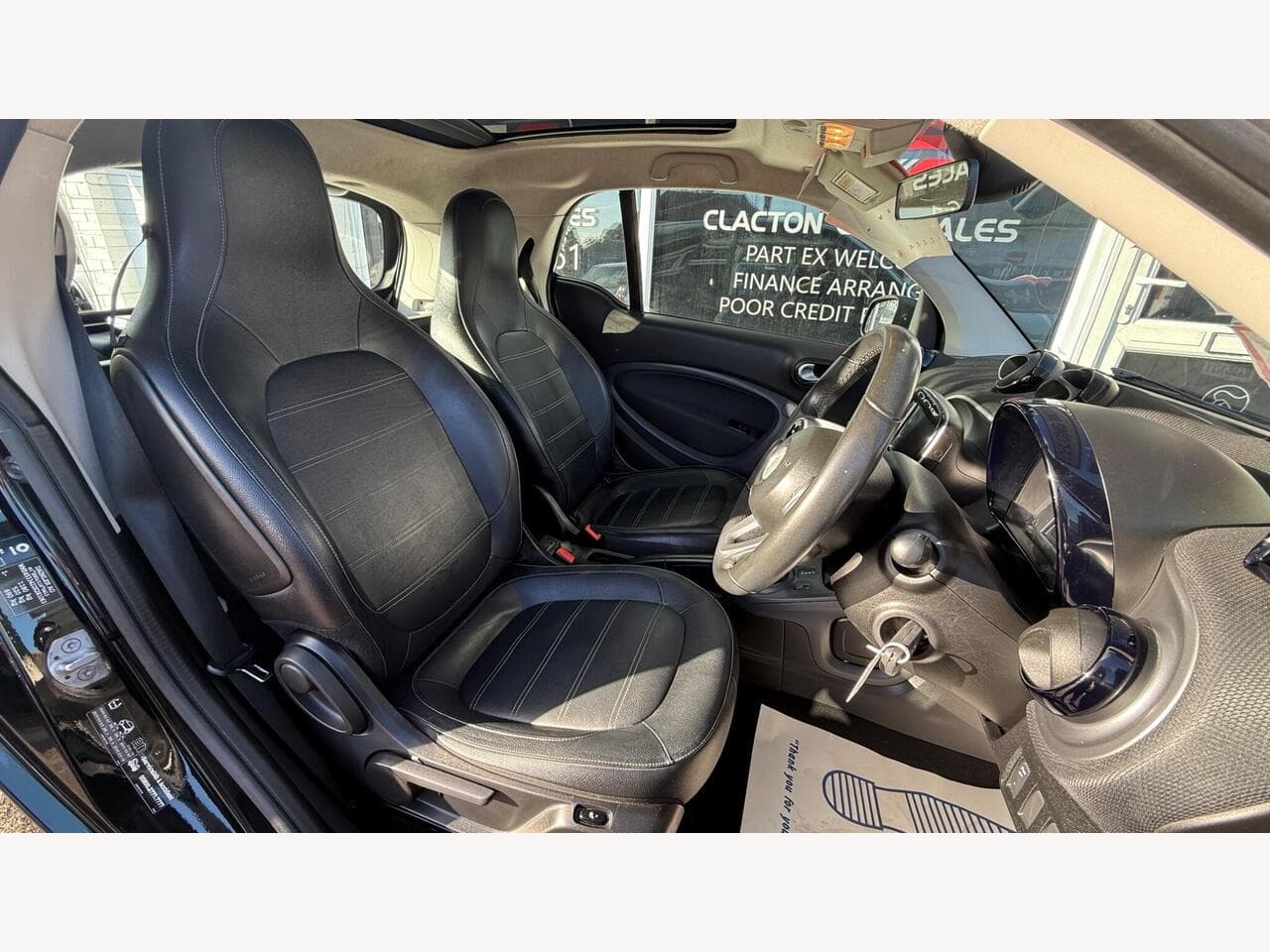Smart fortwo thumbnail 10