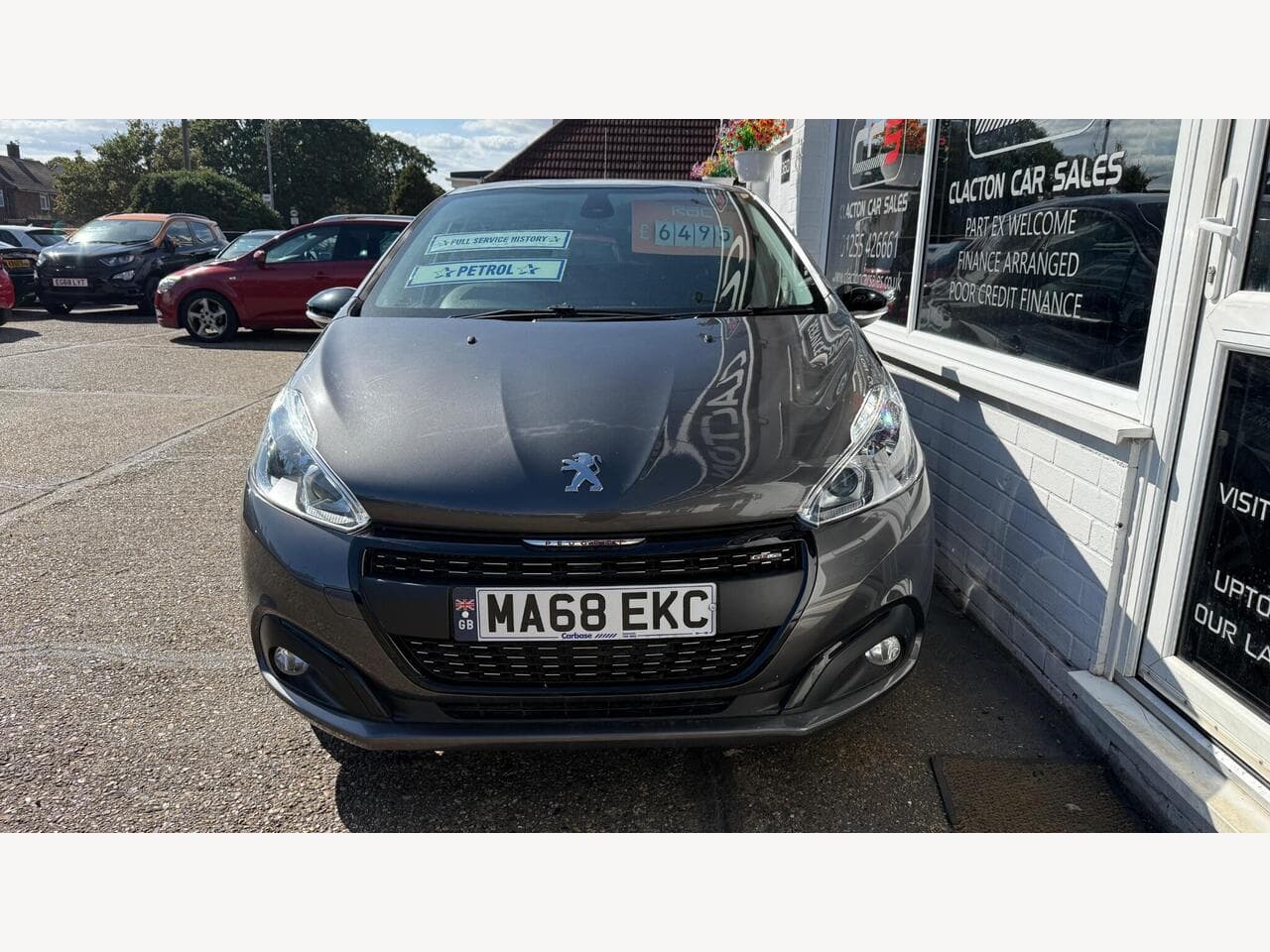 Peugeot 208 thumbnail 2