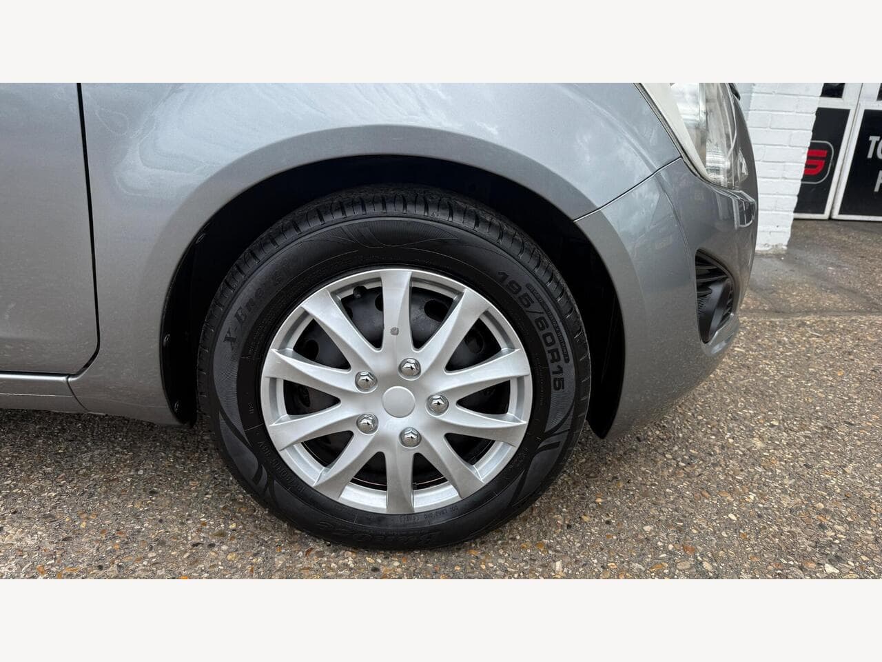Suzuki Splash thumbnail 22