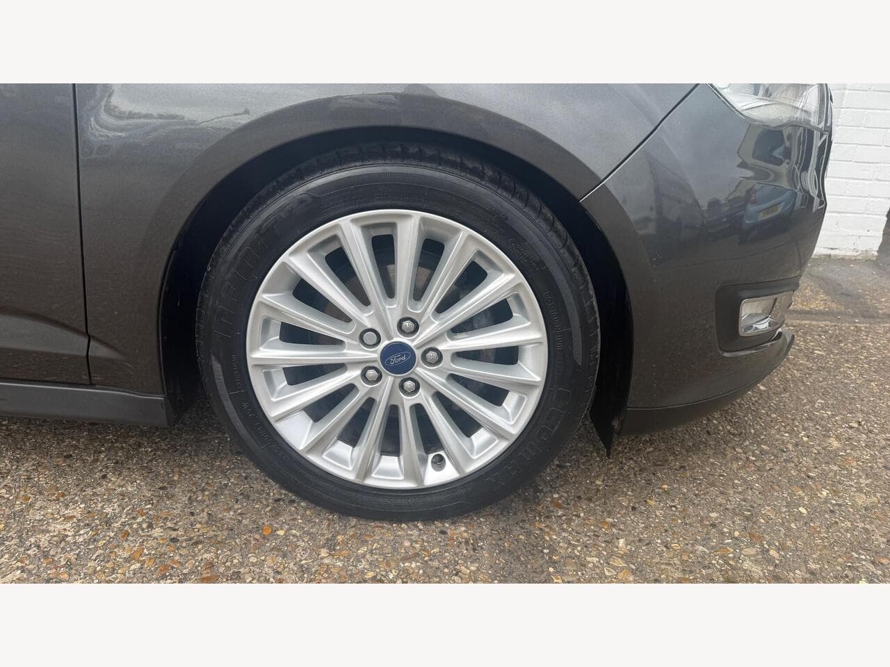 Ford C-Max thumbnail 22