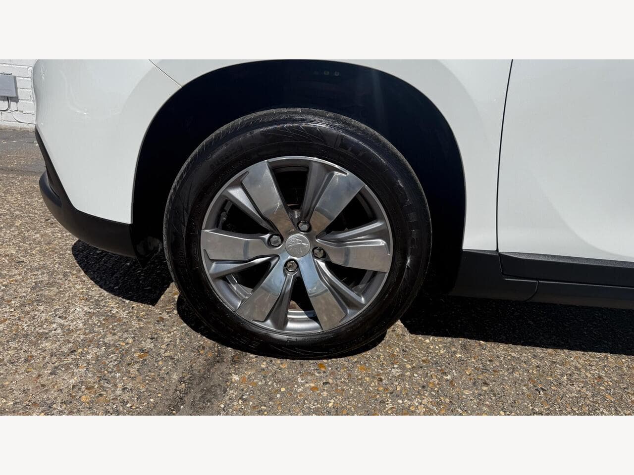 Peugeot 2008 thumbnail 20