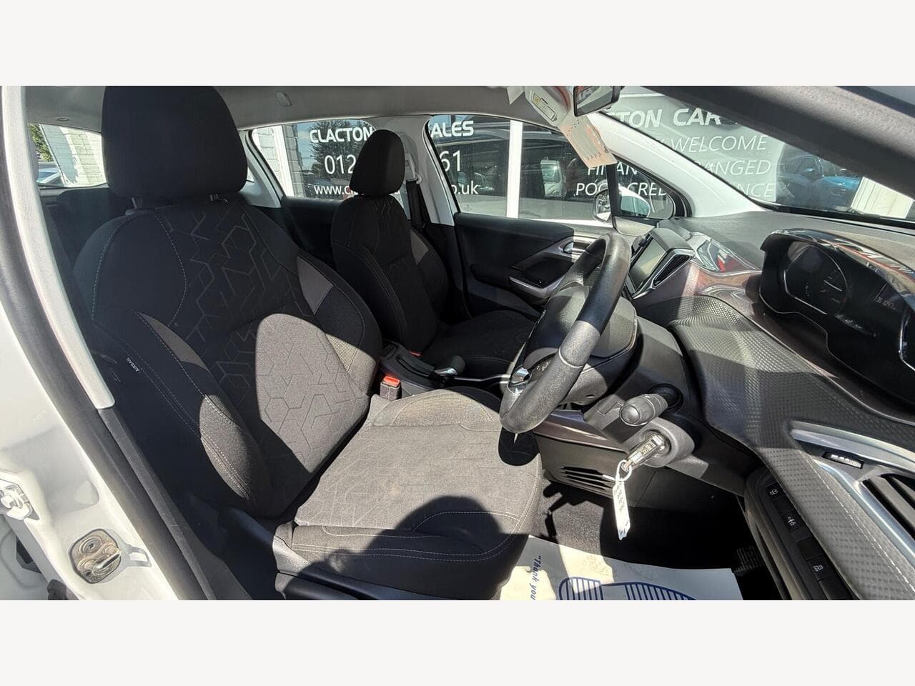 Peugeot 2008 thumbnail 10