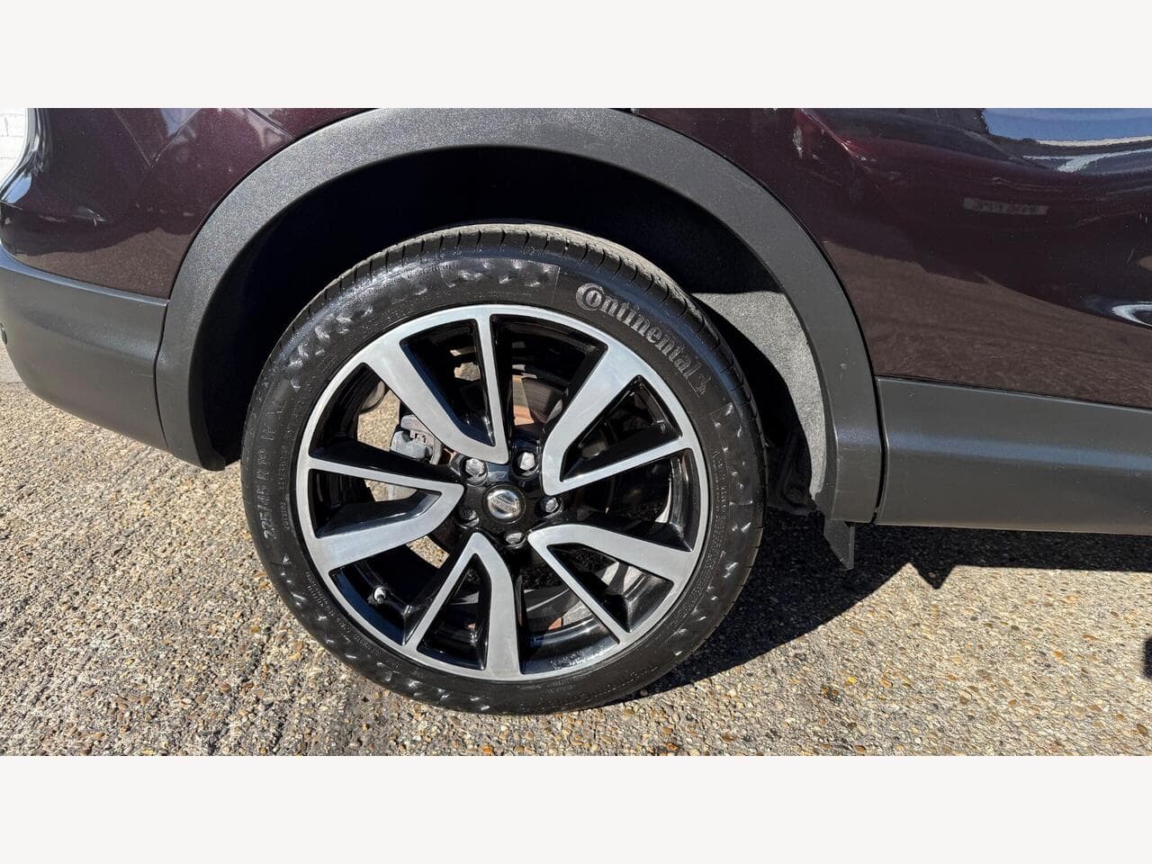 Nissan Qashqai thumbnail 21