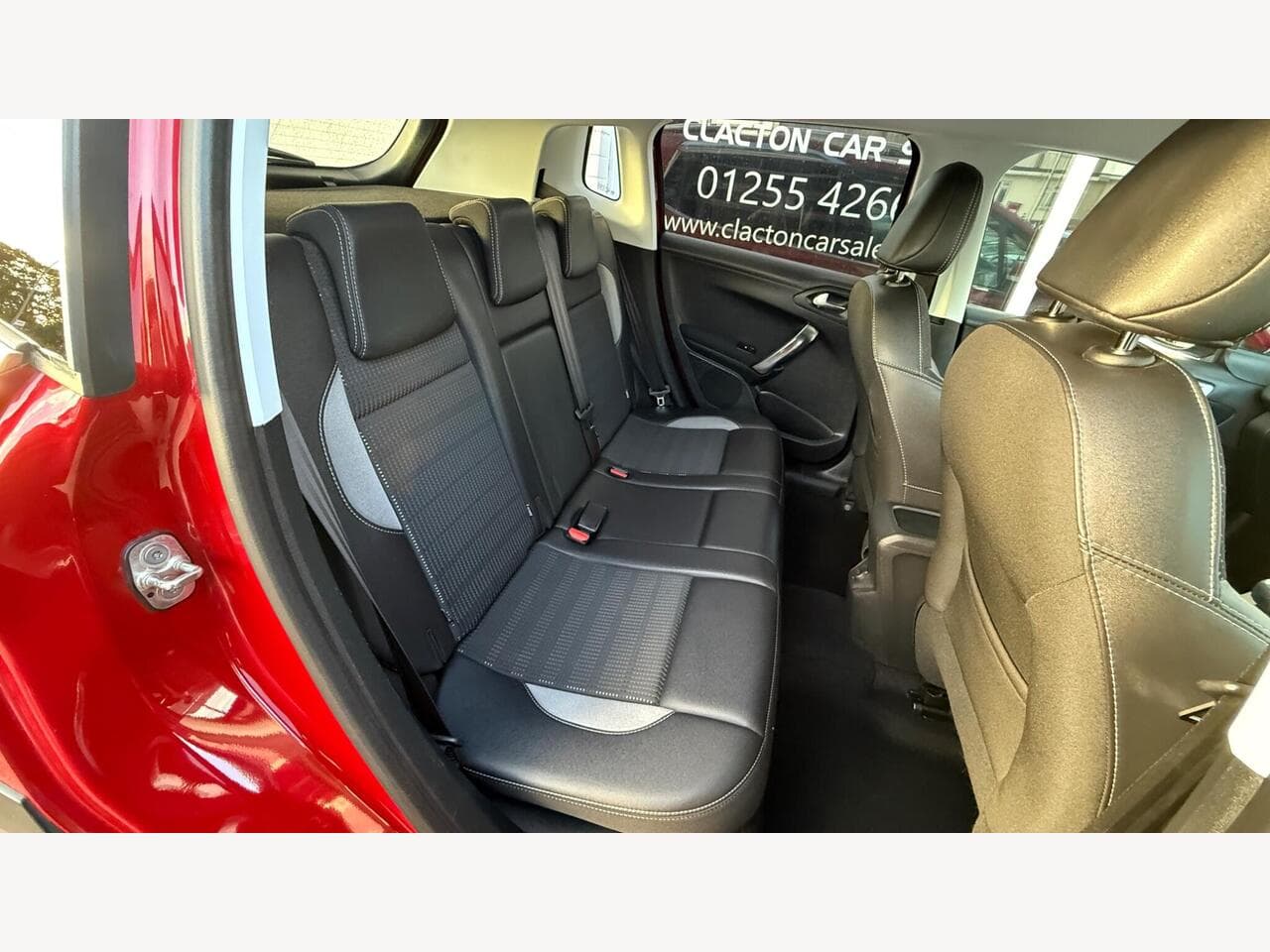 Peugeot 2008 thumbnail 12