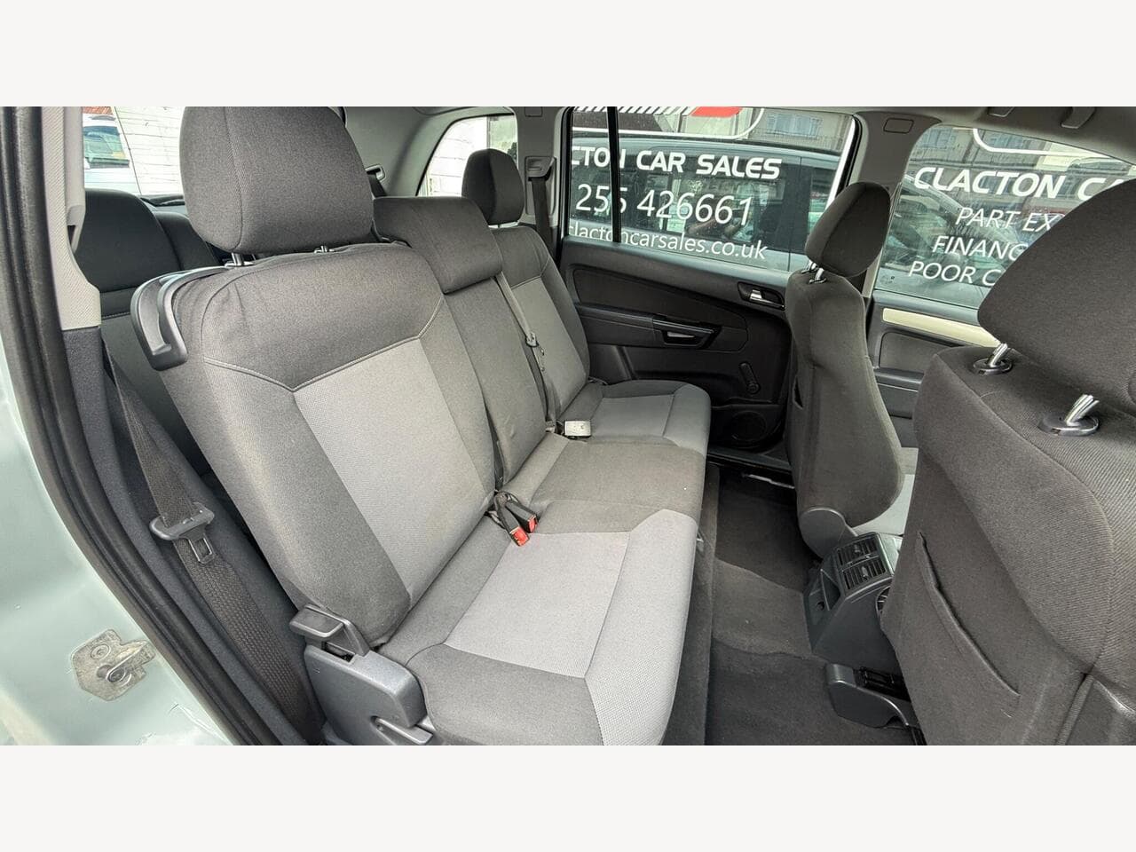 Vauxhall Zafira thumbnail 12