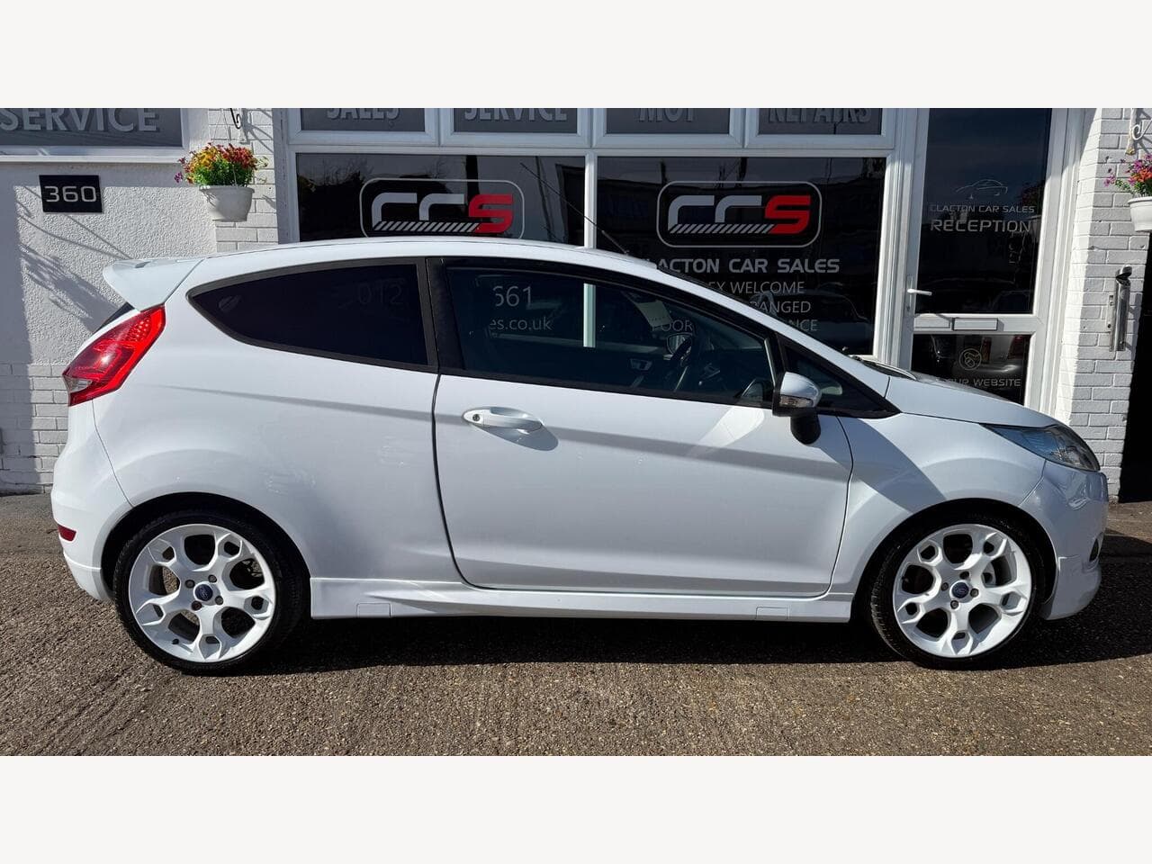 Ford Fiesta thumbnail 8