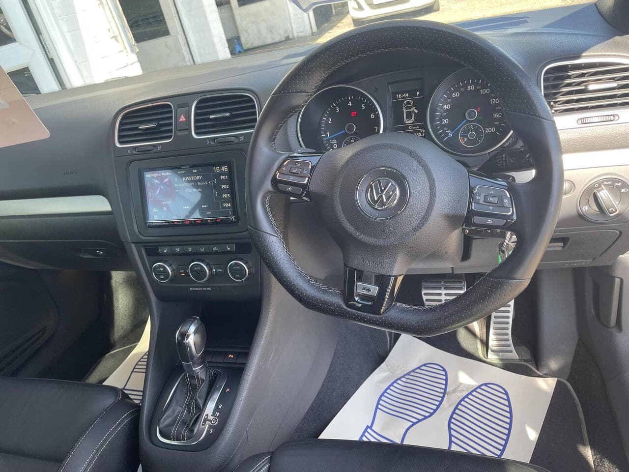 Volkswagen Golf thumbnail 11