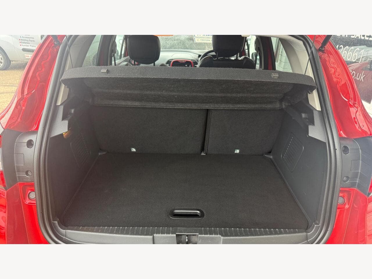 Renault Captur thumbnail 13