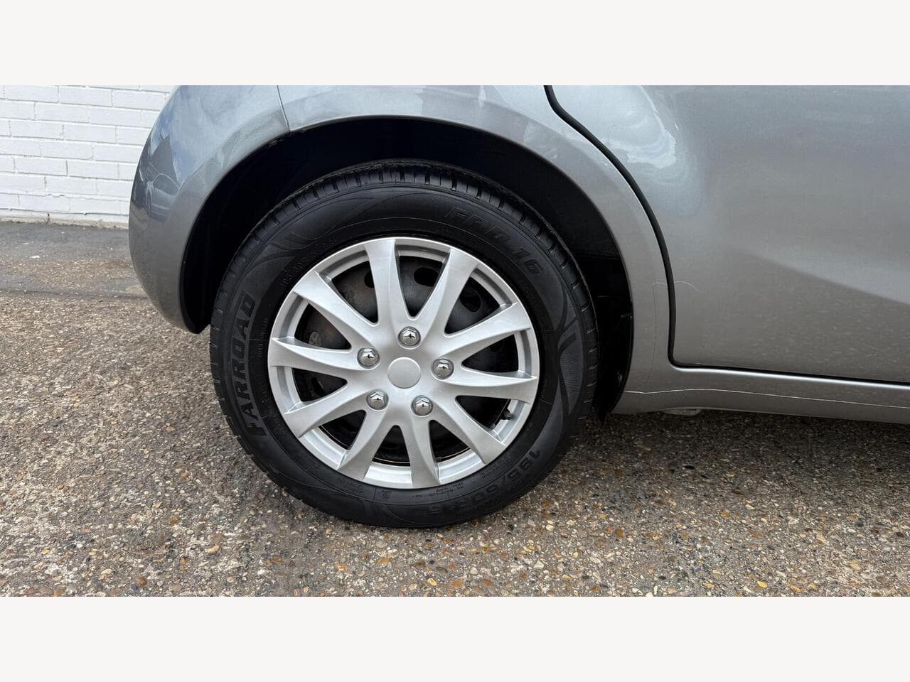 Suzuki Splash thumbnail 21