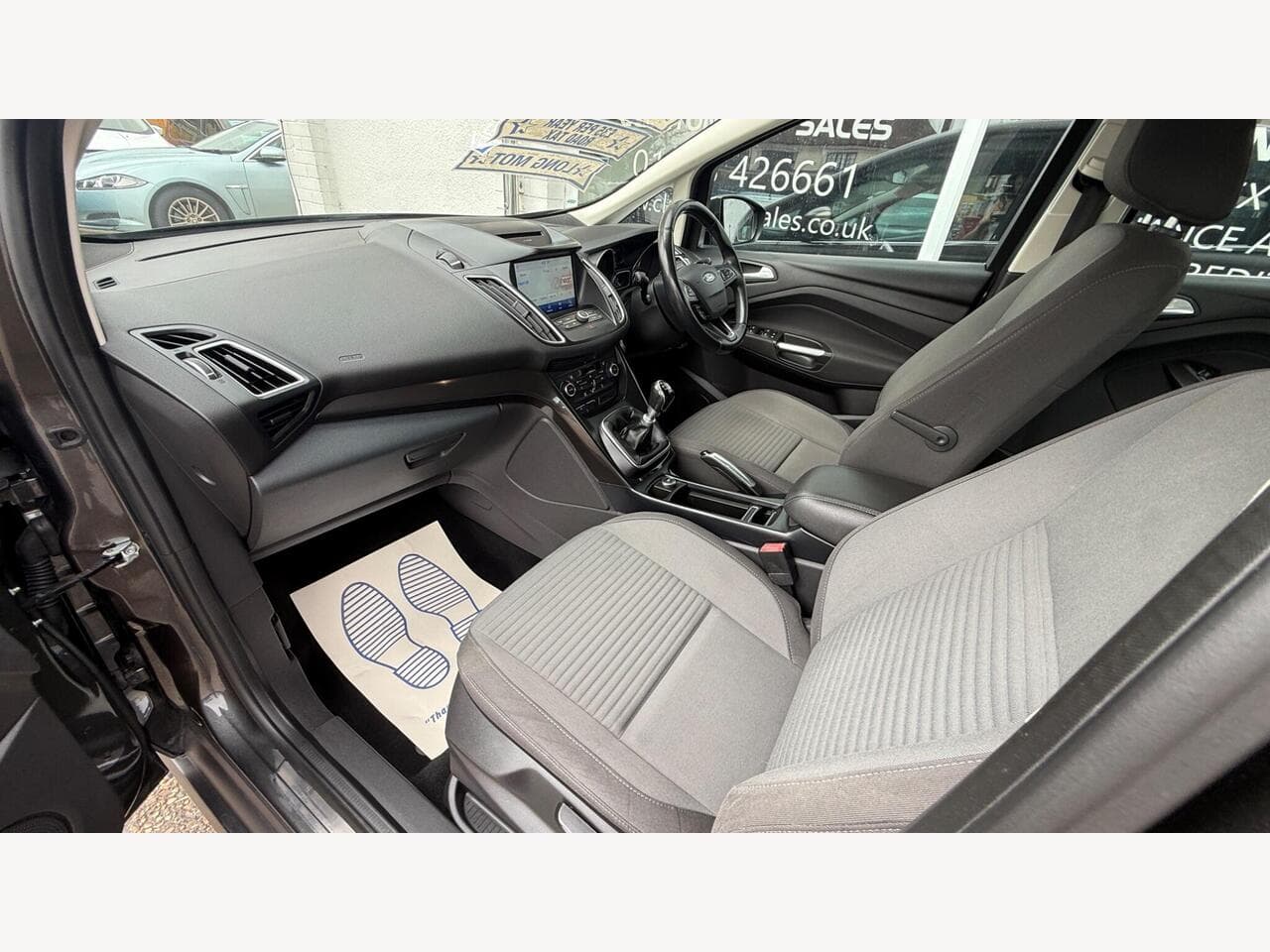 Ford C-Max thumbnail 16