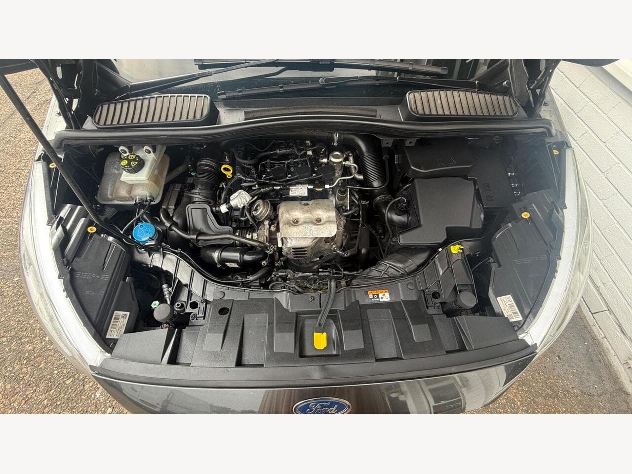 Ford C-Max thumbnail 13