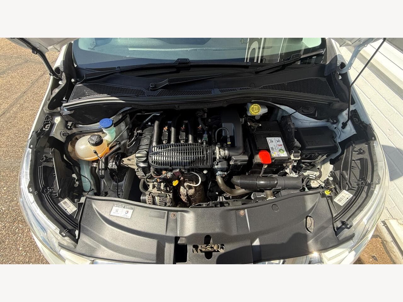 Peugeot 2008 thumbnail 13
