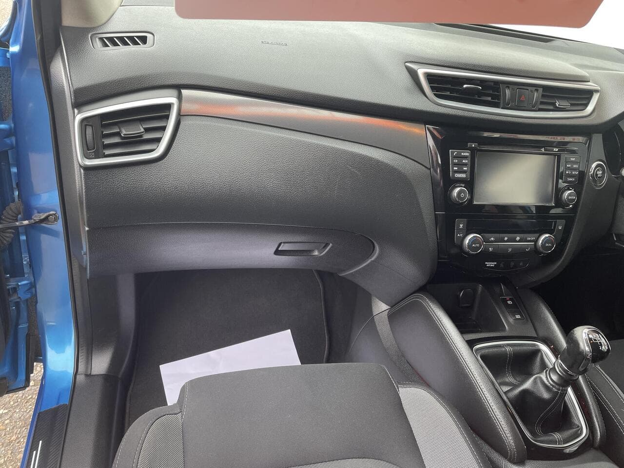 Nissan Qashqai thumbnail 16