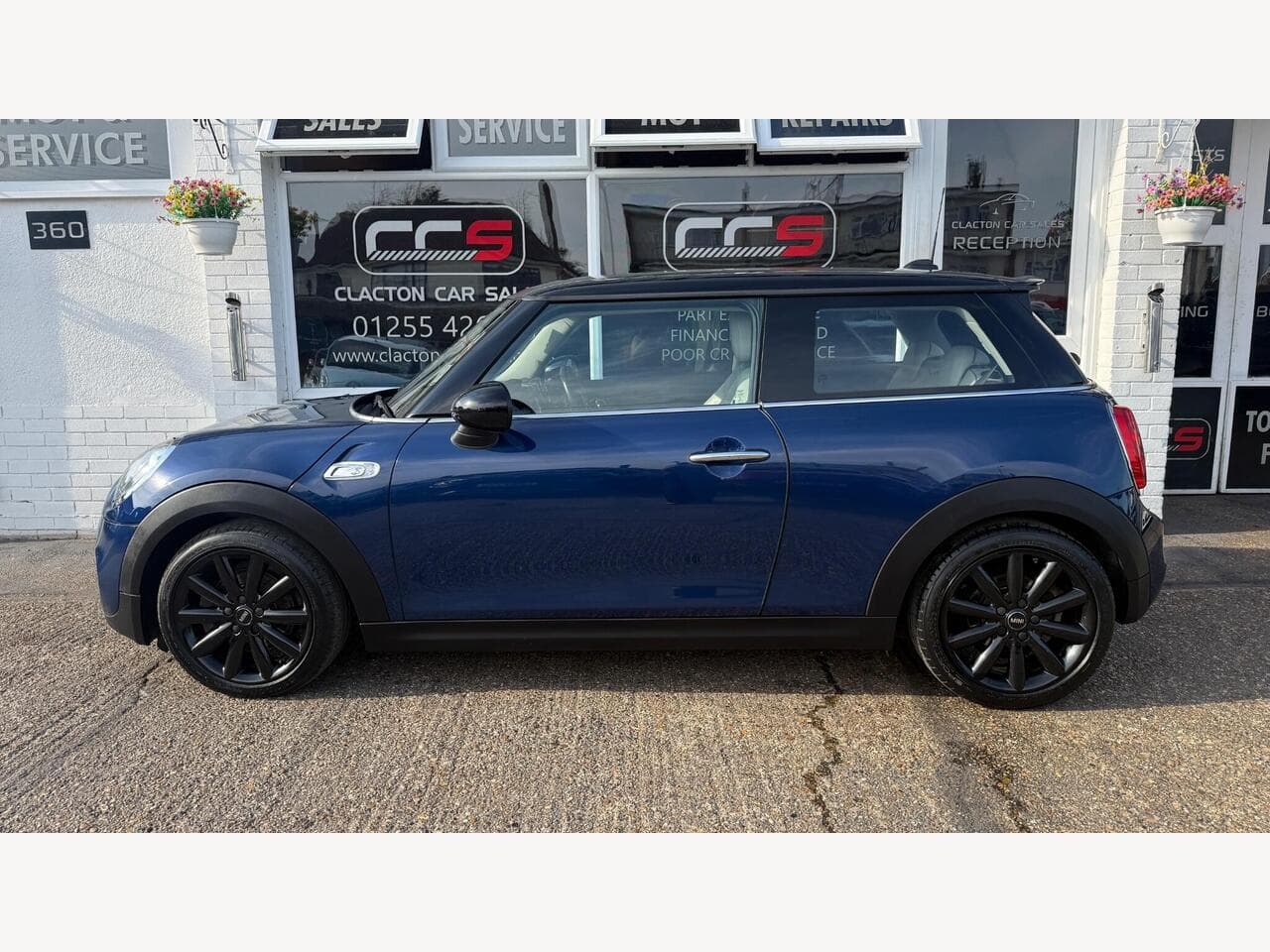 MINI Hatch thumbnail 4
