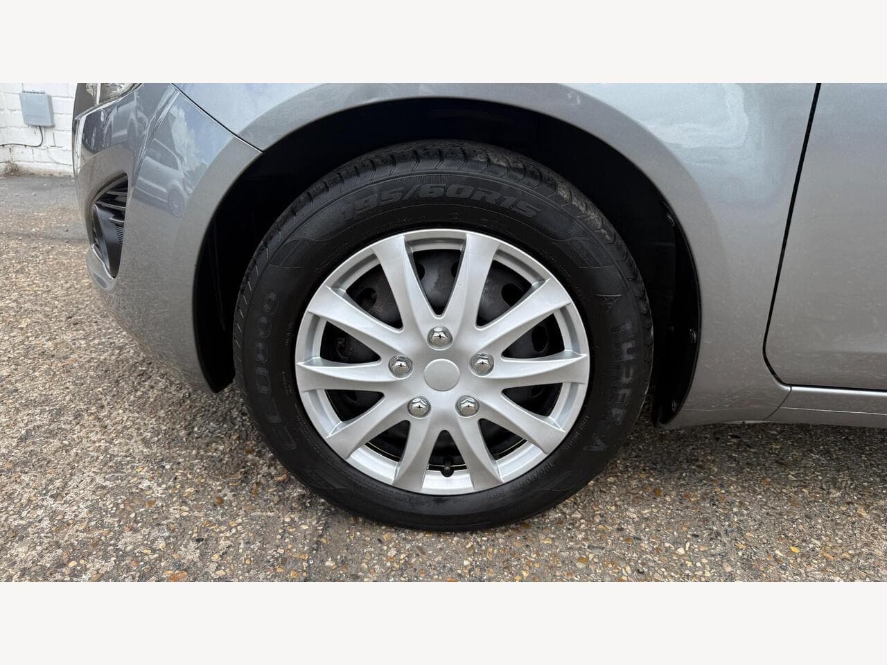 Suzuki Splash thumbnail 20