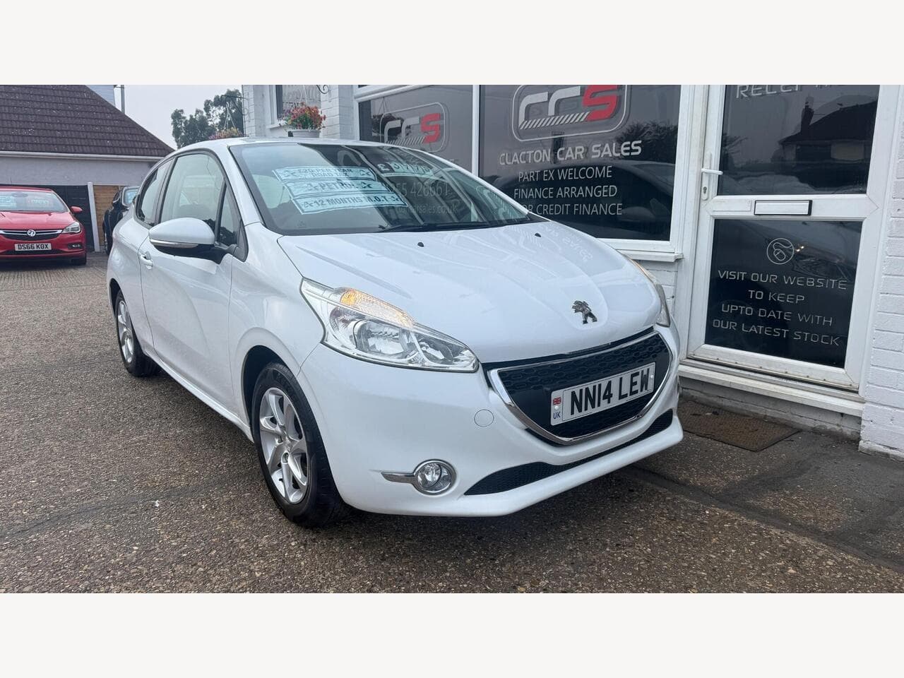Peugeot 208 image 1
