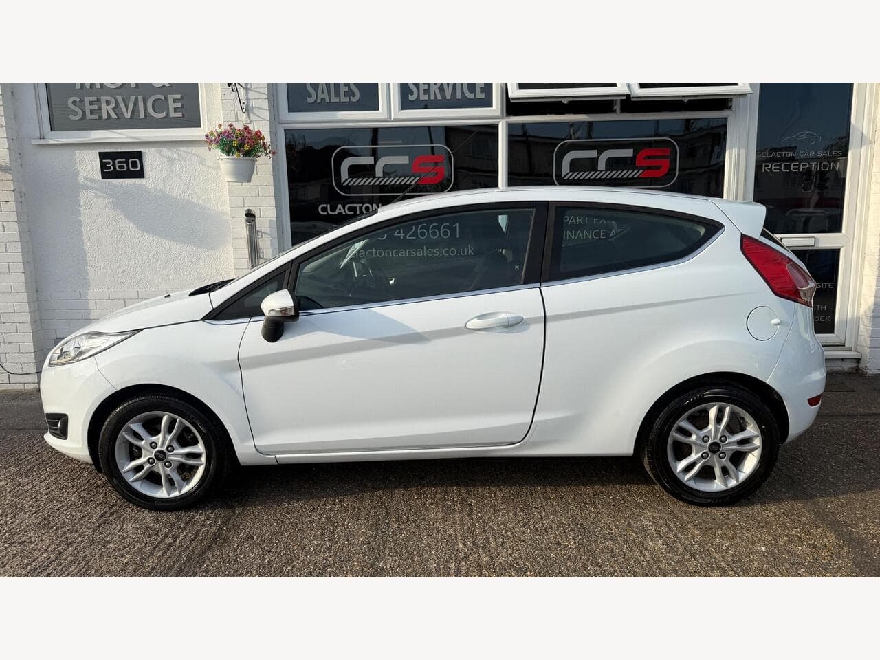 Ford Fiesta thumbnail 4