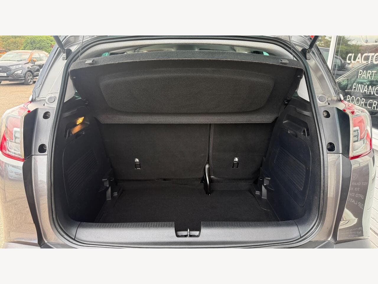 Vauxhall Crossland X thumbnail 14