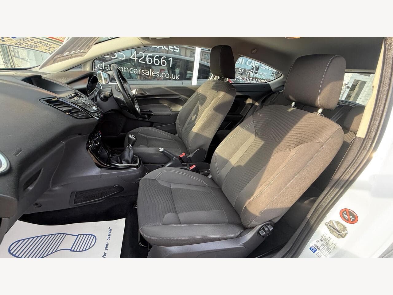 Ford Fiesta thumbnail 14