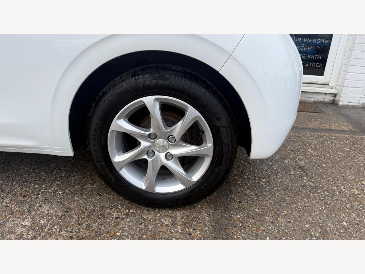 Peugeot 208 thumbnail 17