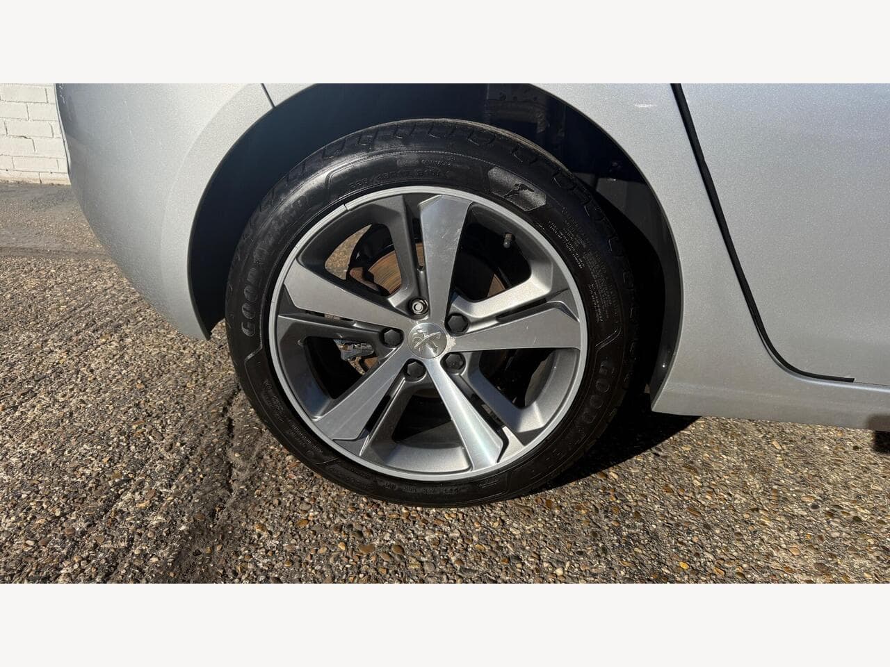 Peugeot 308 thumbnail 21