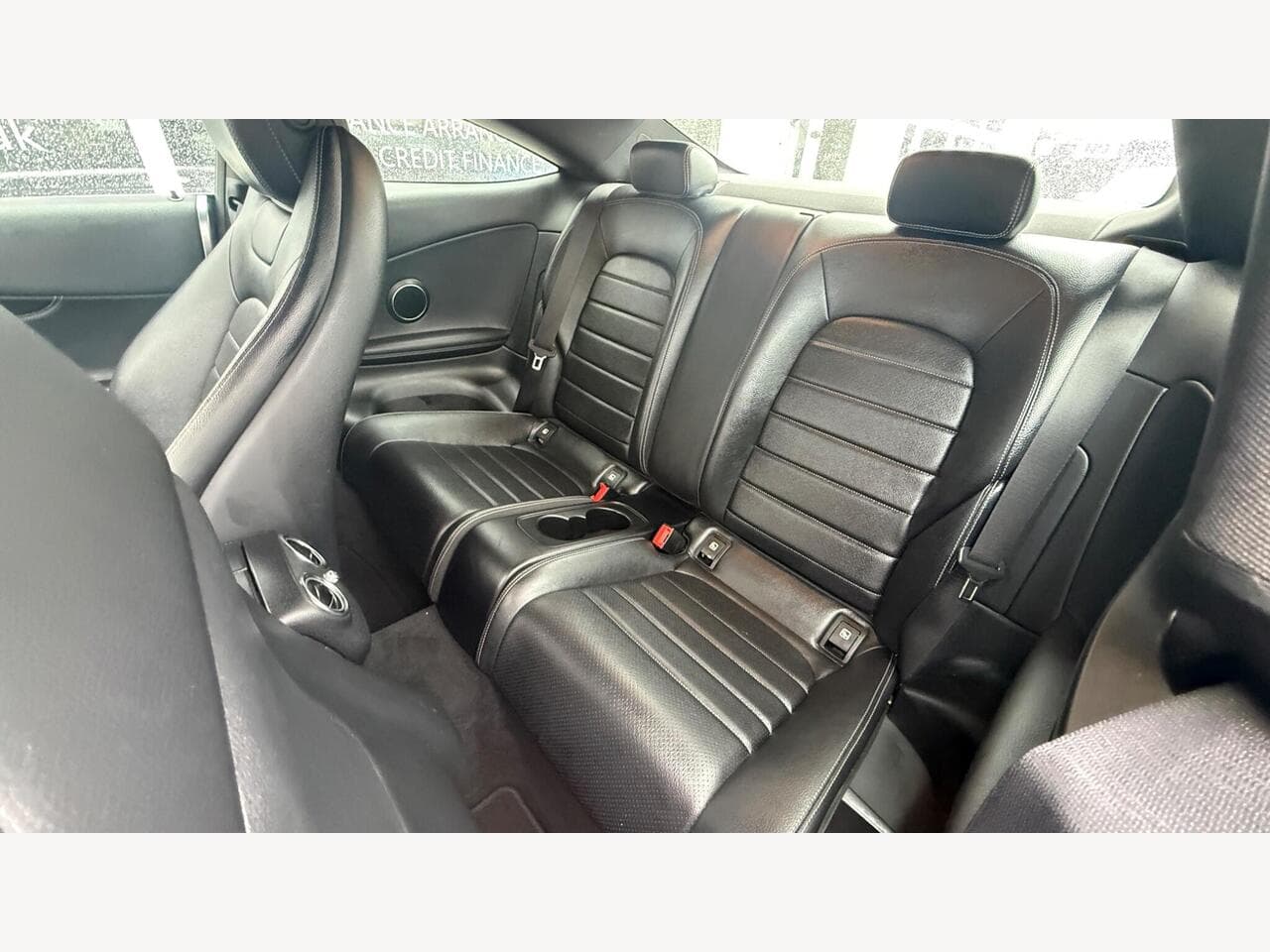 Mercedes-Benz C Class thumbnail 15