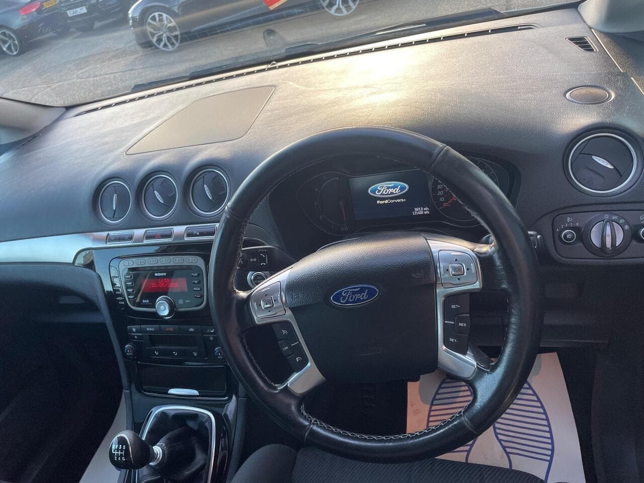 Ford Galaxy thumbnail 17