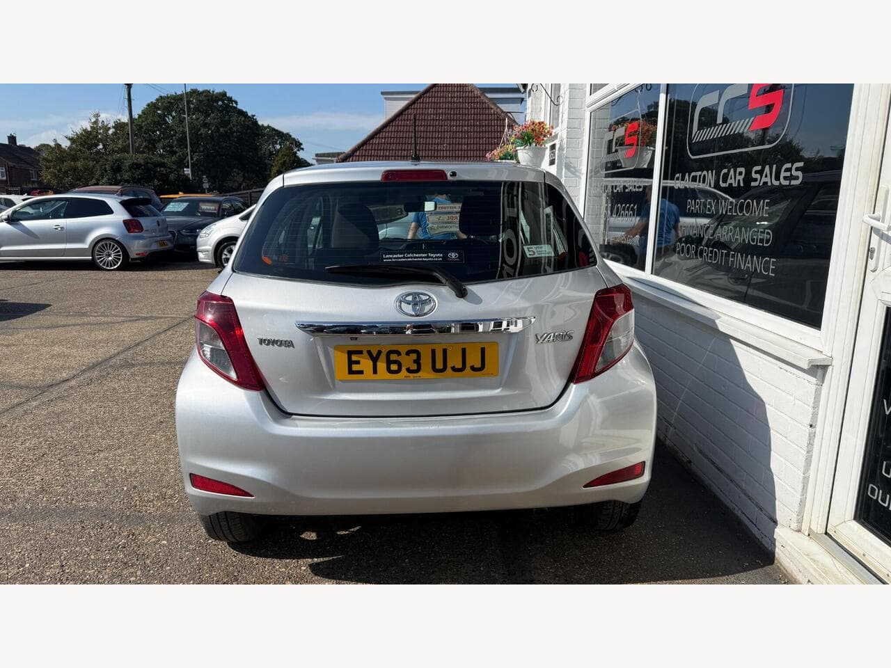 Toyota Yaris thumbnail 6