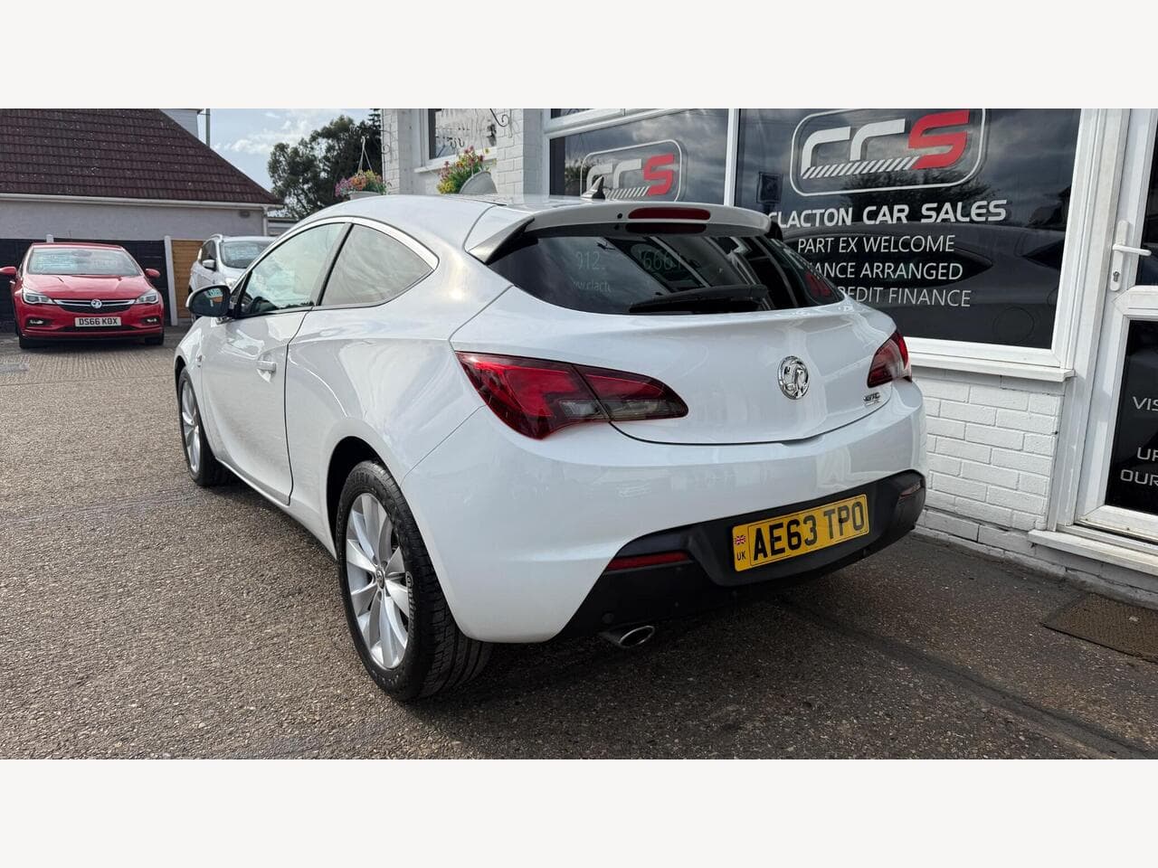 Vauxhall Astra GTC thumbnail 5
