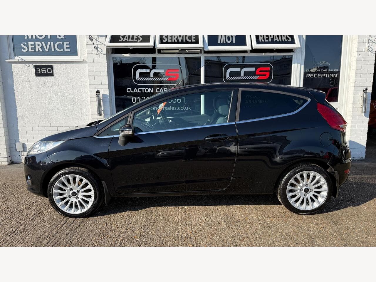 Ford Fiesta thumbnail 4