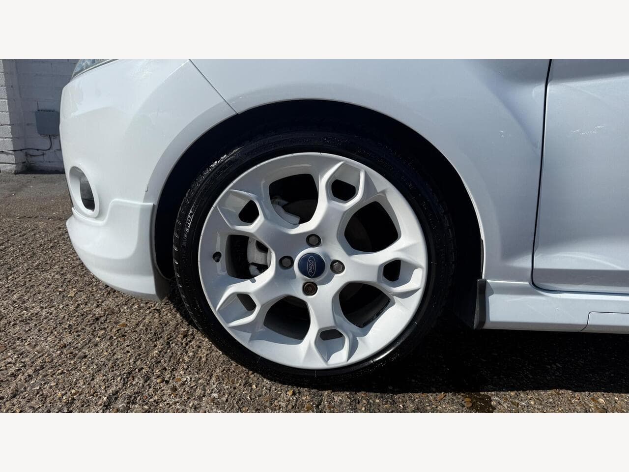Ford Fiesta thumbnail 14