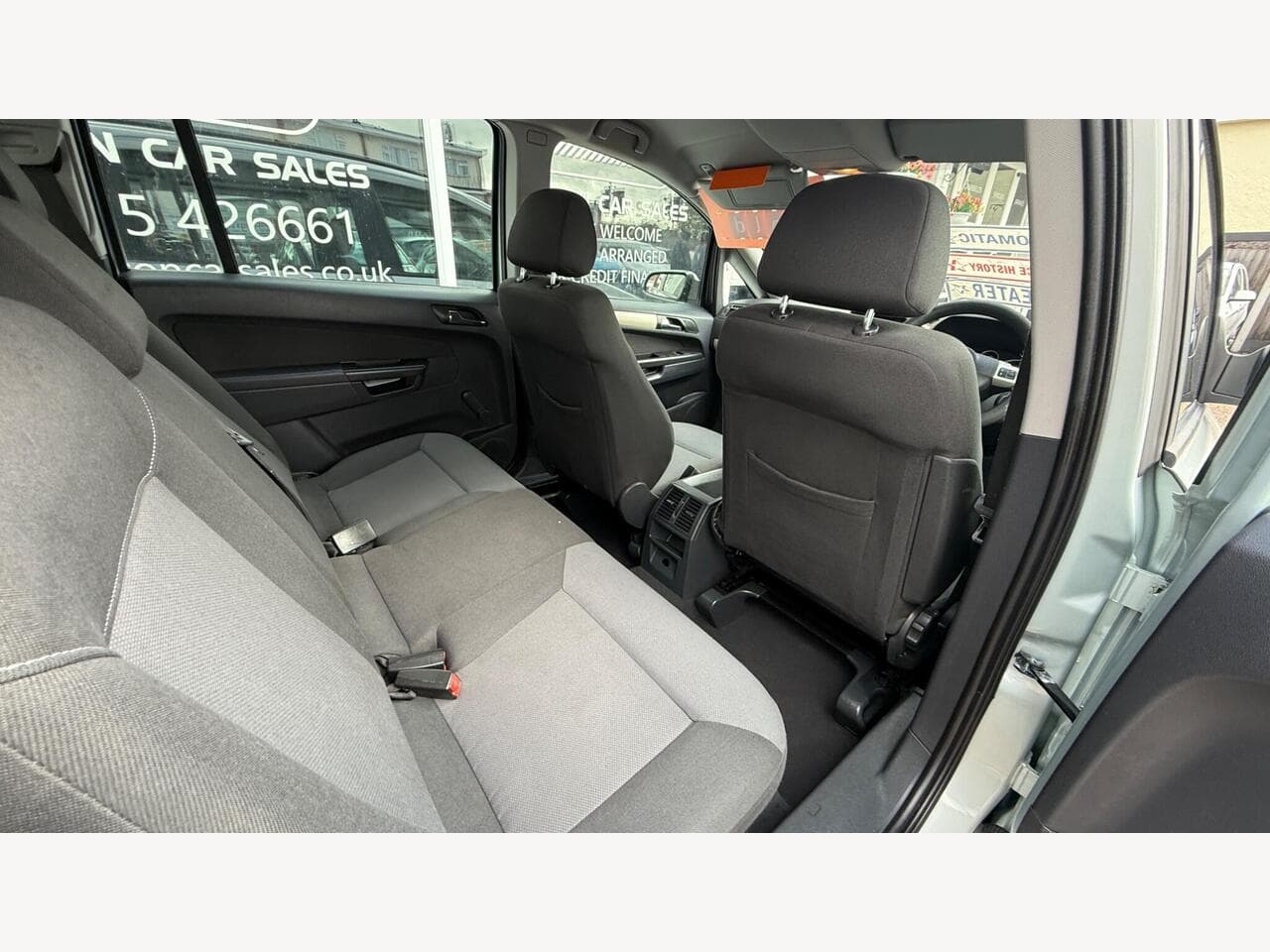 Vauxhall Zafira thumbnail 11