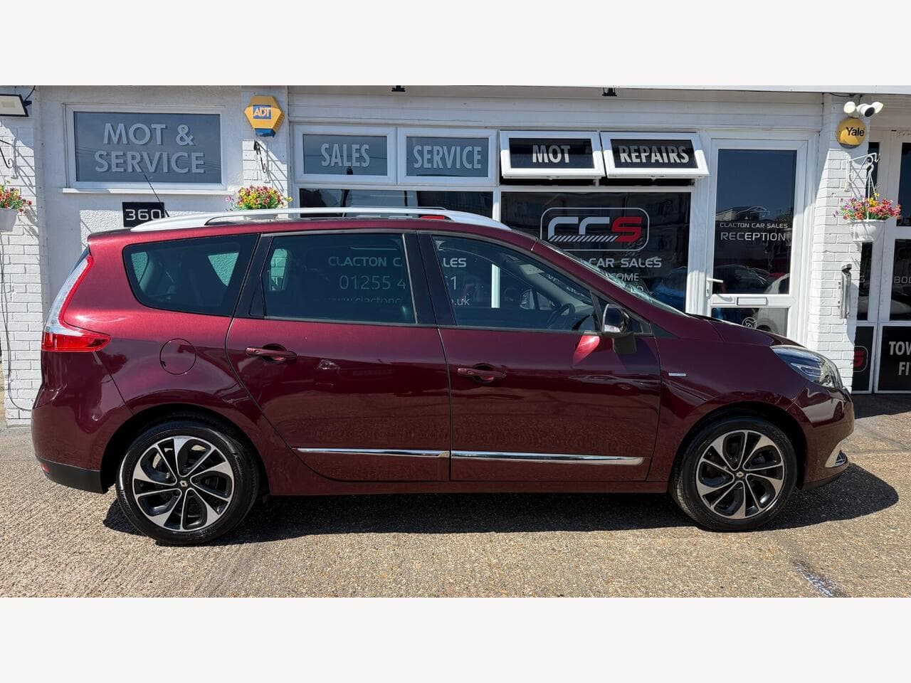 Renault Grand Scenic thumbnail 8
