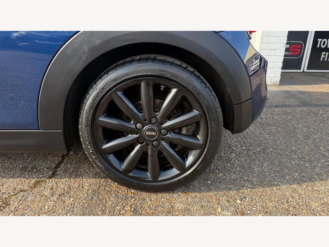 MINI Hatch thumbnail 17
