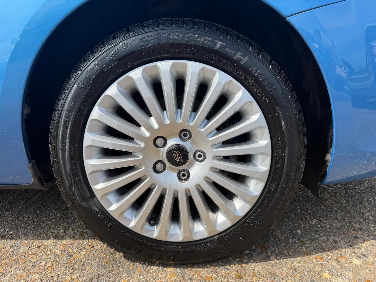 Ford Focus thumbnail 18