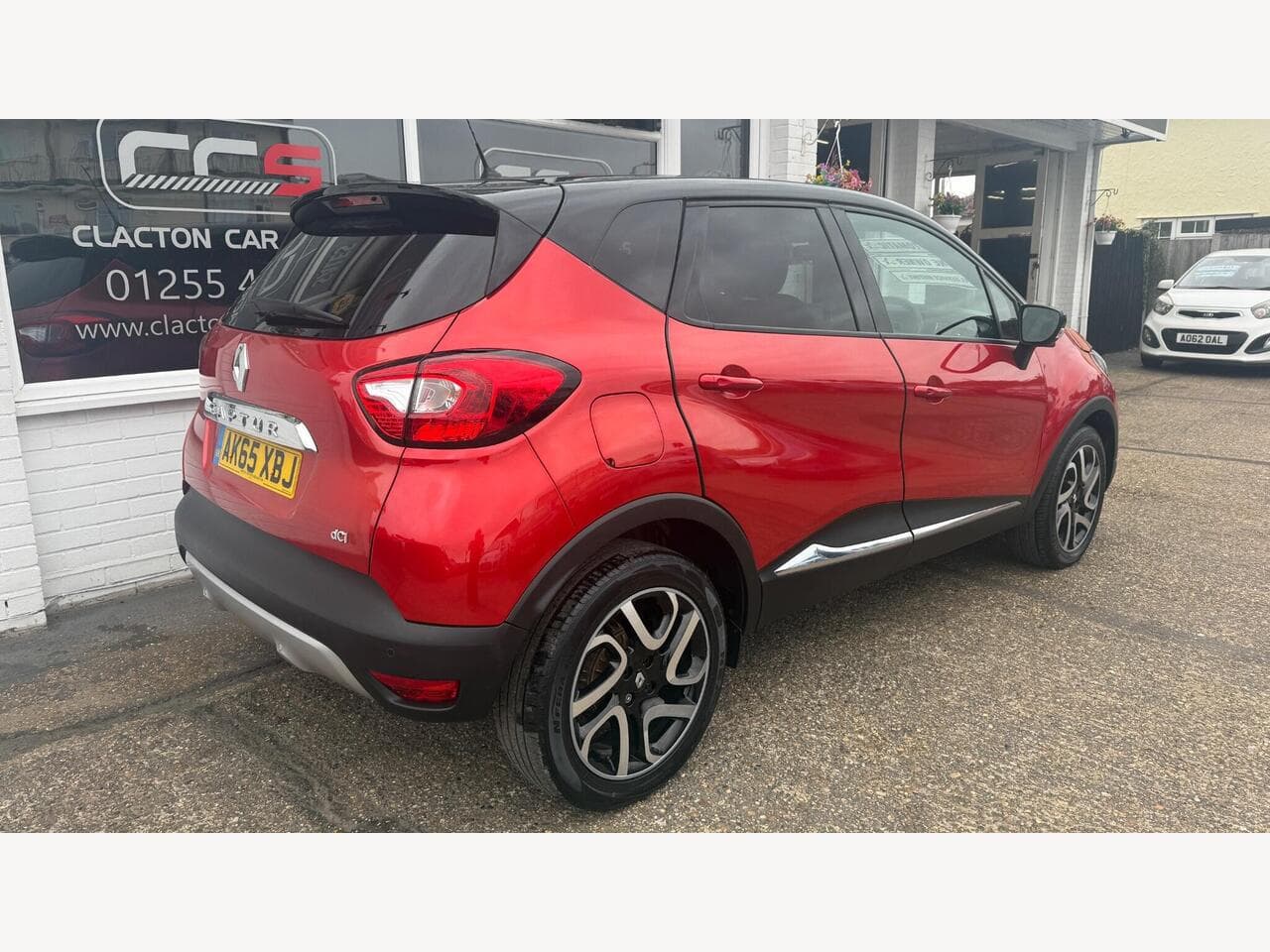 Renault Captur thumbnail 7