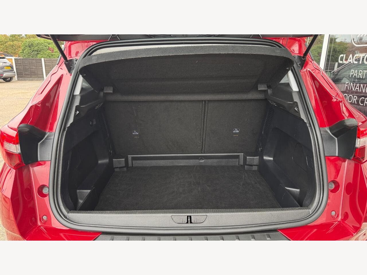 Vauxhall Grandland X thumbnail 14