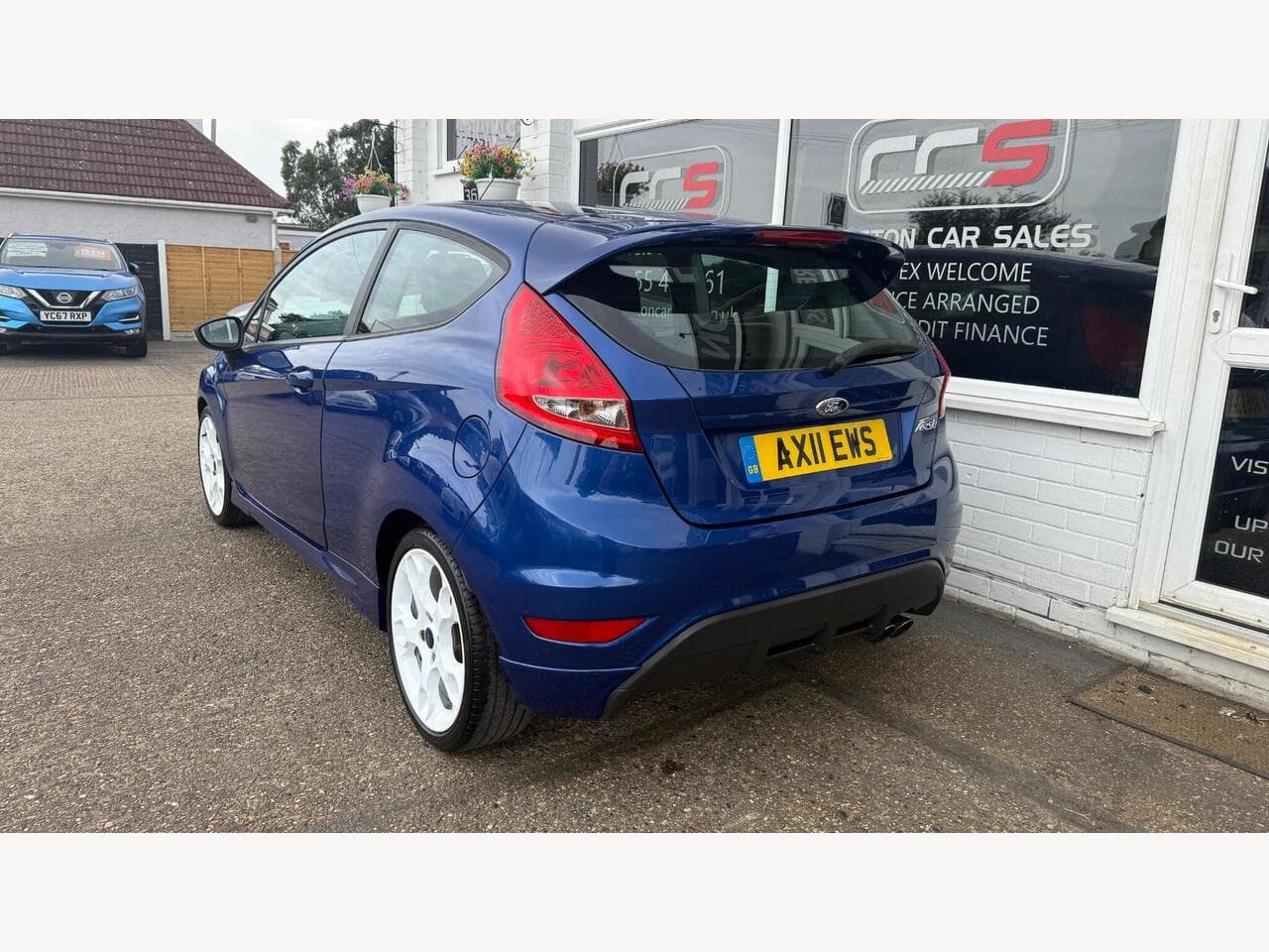 Ford Fiesta thumbnail 5