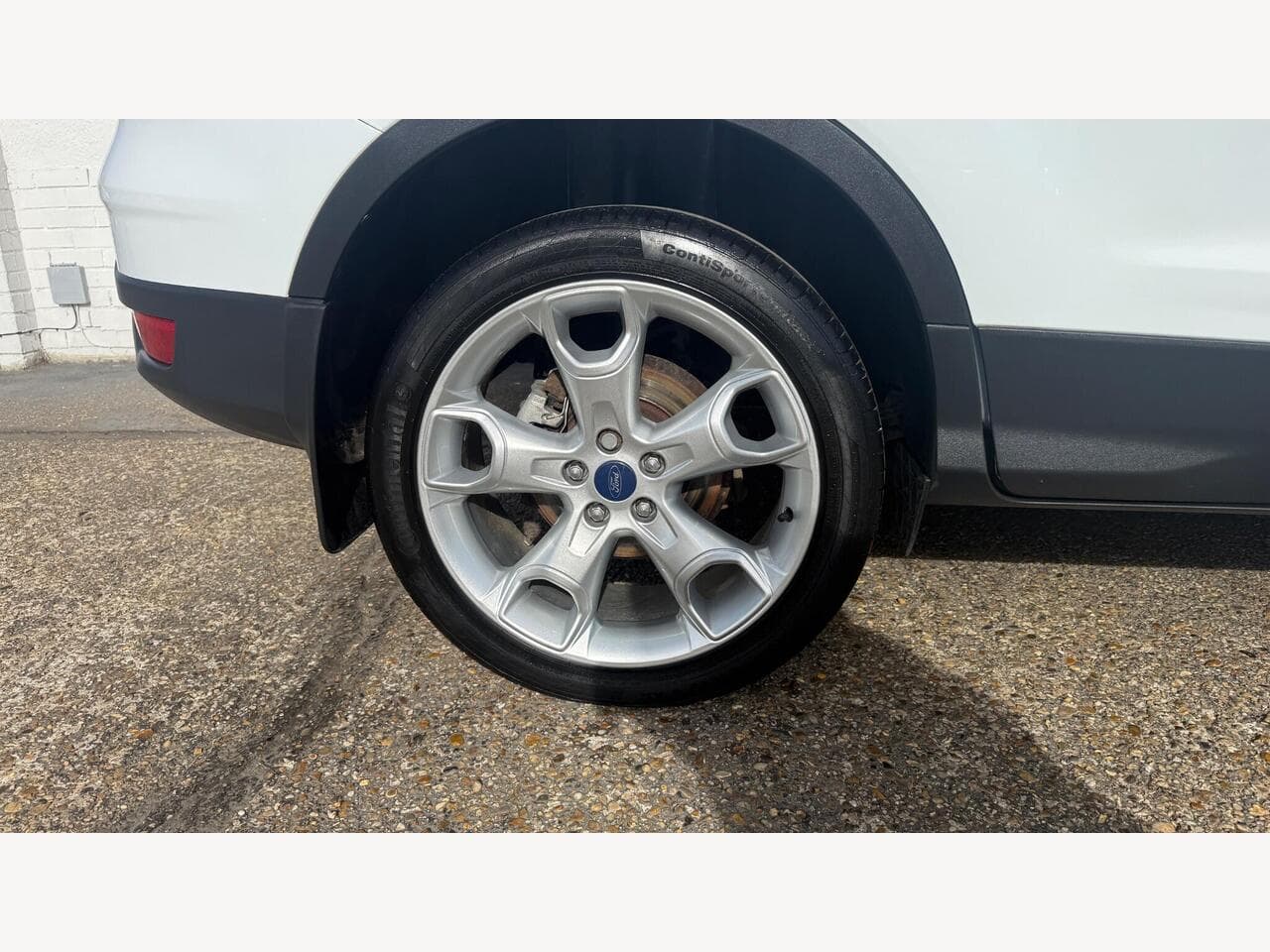 Ford Kuga thumbnail 21