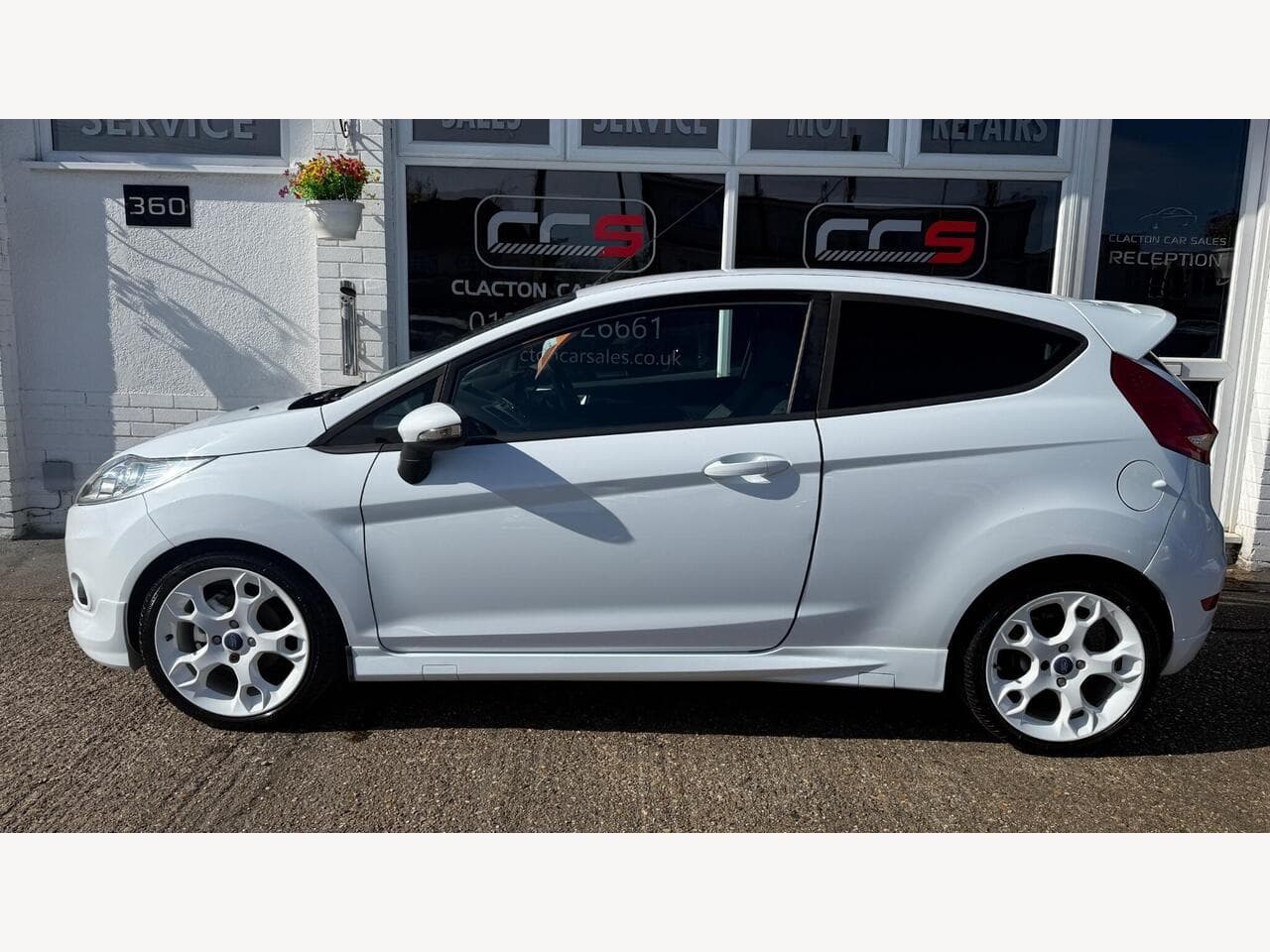 Ford Fiesta thumbnail 4