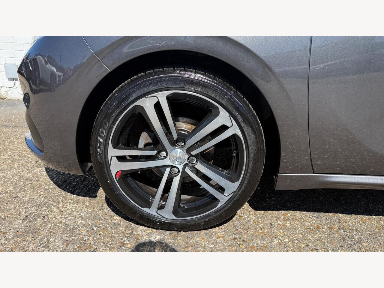Peugeot 208 thumbnail 20