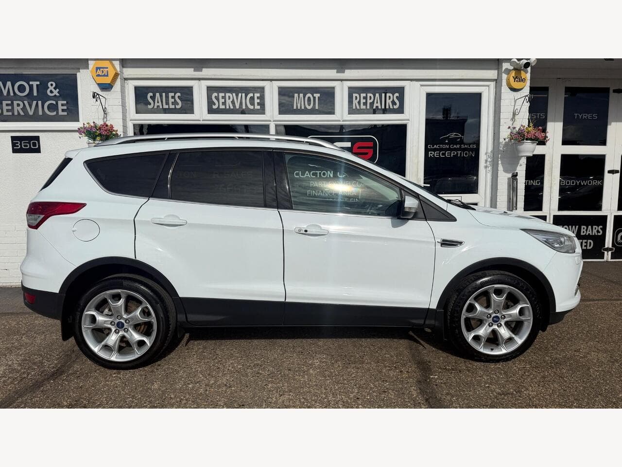 Ford Kuga thumbnail 8