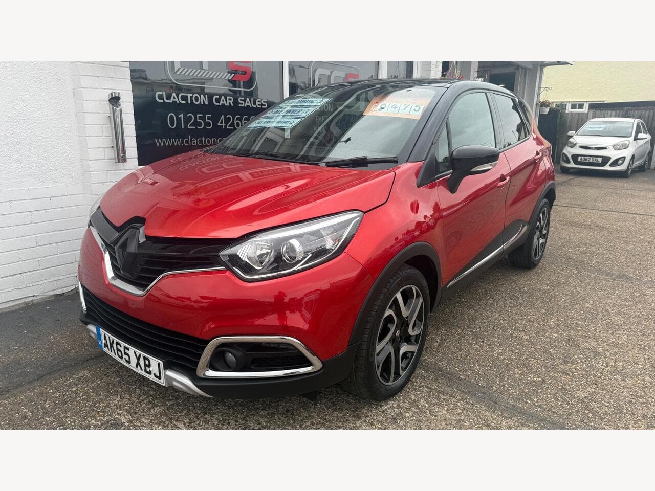 Renault Captur thumbnail 3