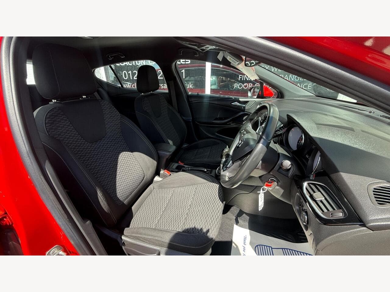 Vauxhall Astra thumbnail 10