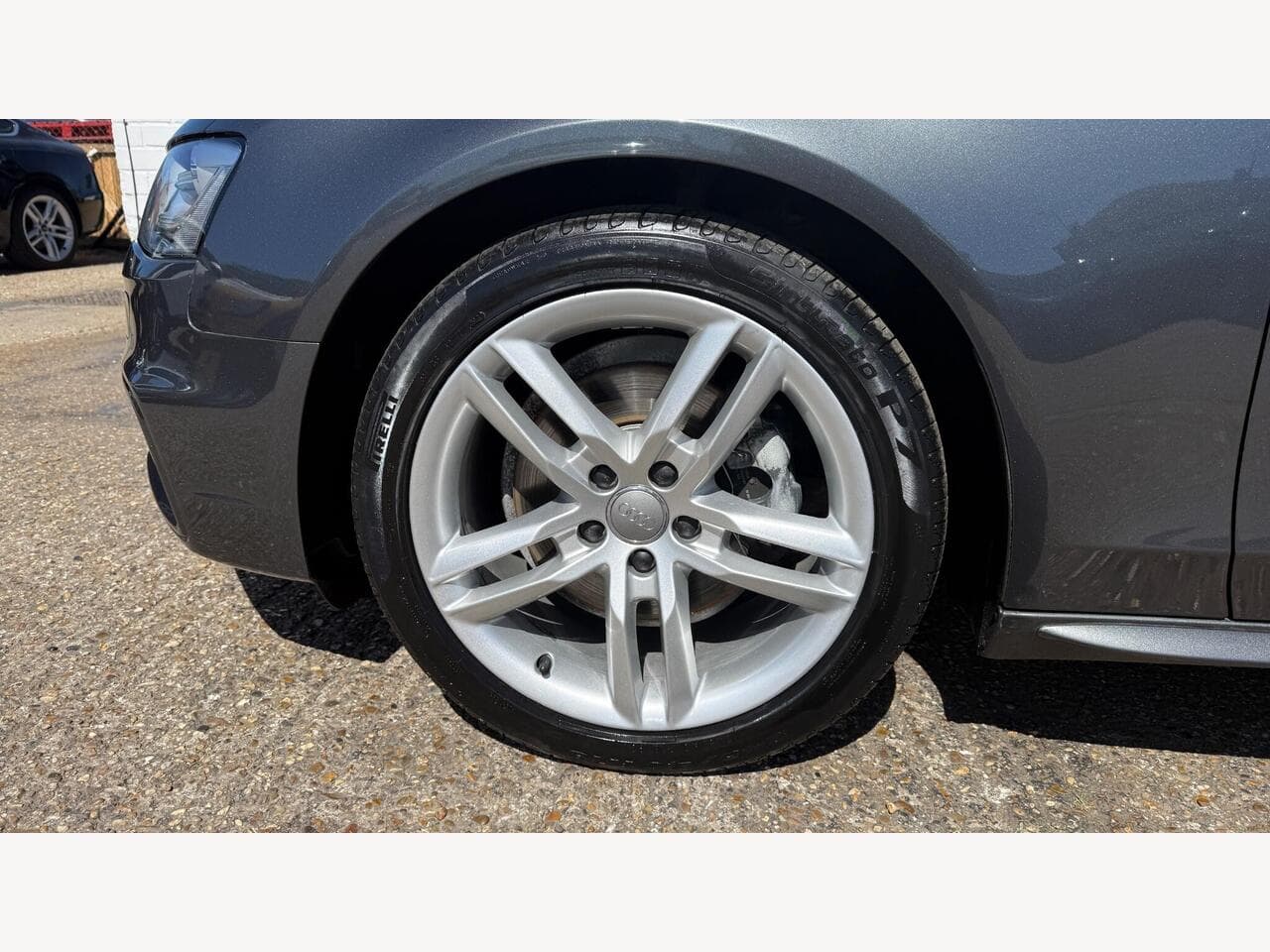 Audi A4 Avant thumbnail 21