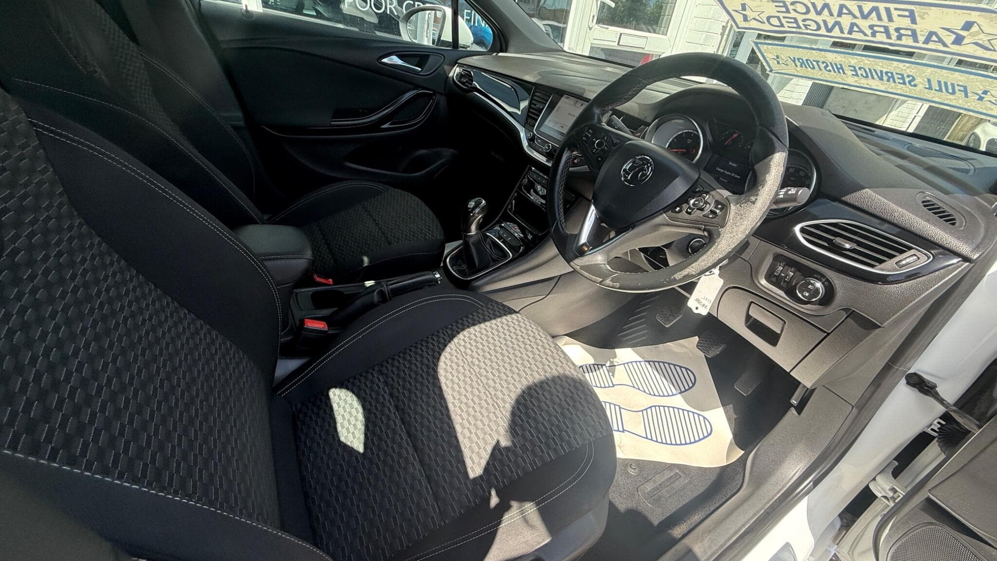 2016 Vauxhall Astra - Image 9